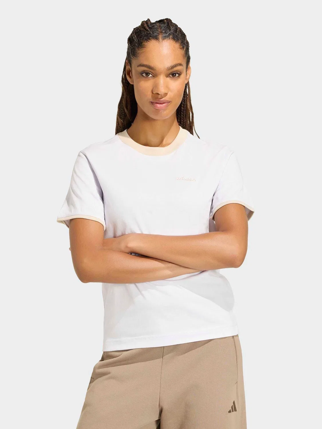 Футболка с вышивкой Seasonal Essentials Colourpop adidas, сиренево-фиолетовый