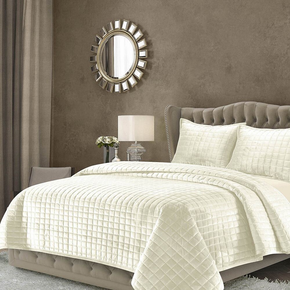 

Комплект одеял большого размера из бархата Tribeca Living Florence, цвет Light Beige
