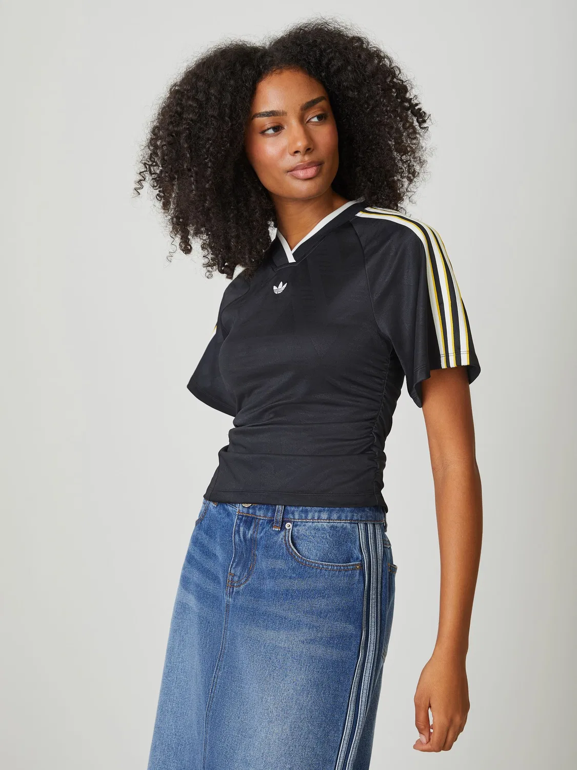 Футболка с защипами, футбольная adidas originals, черный