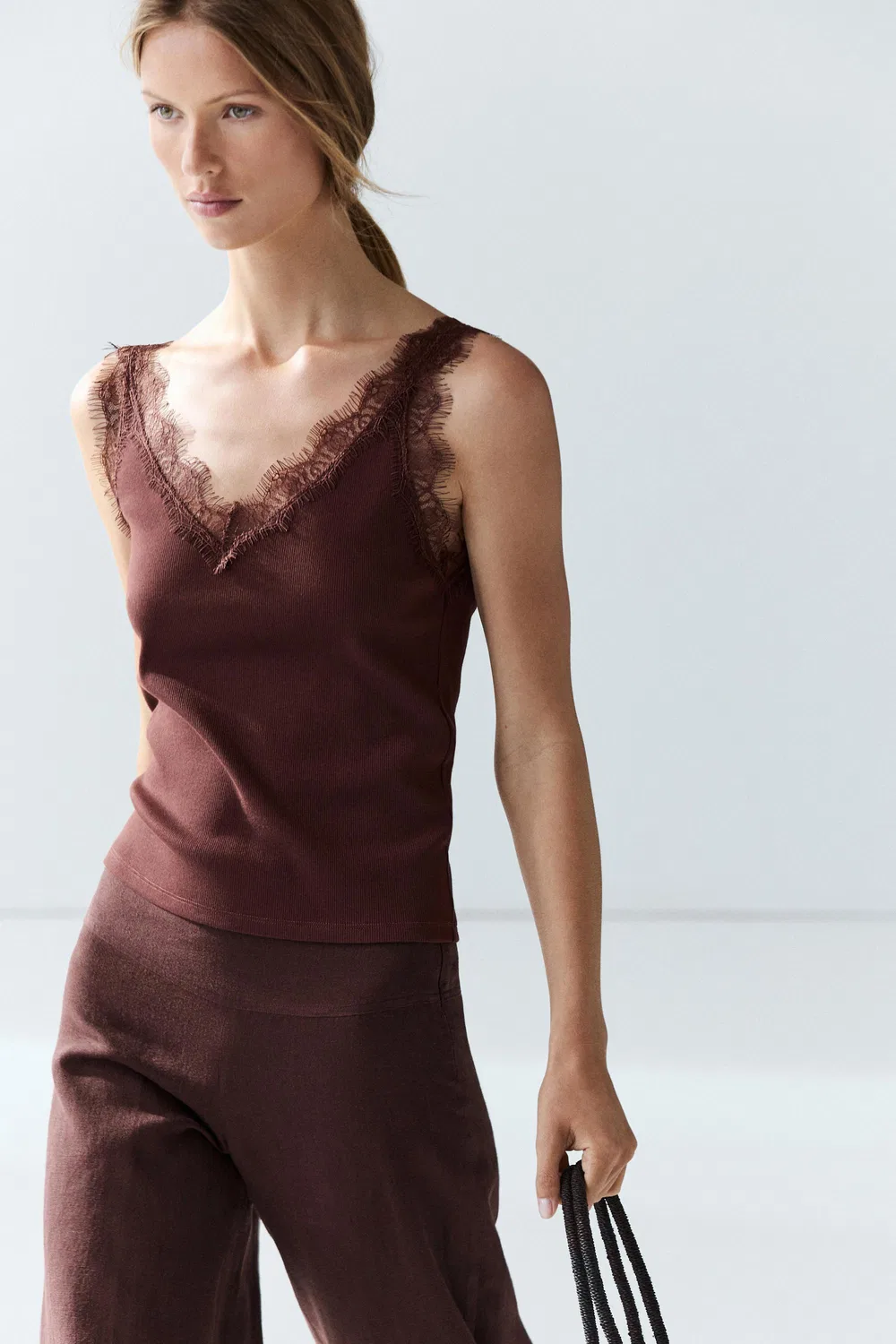 Топ Massimo Dutti Strappy Lace-Trim, коричневый — фото 2