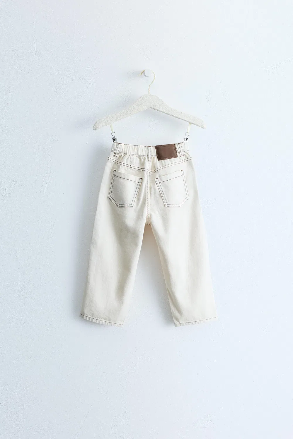 ZARA TIMELESS - Прямые брюки из саржи с контрастной строчкой, Ecru — фото 2