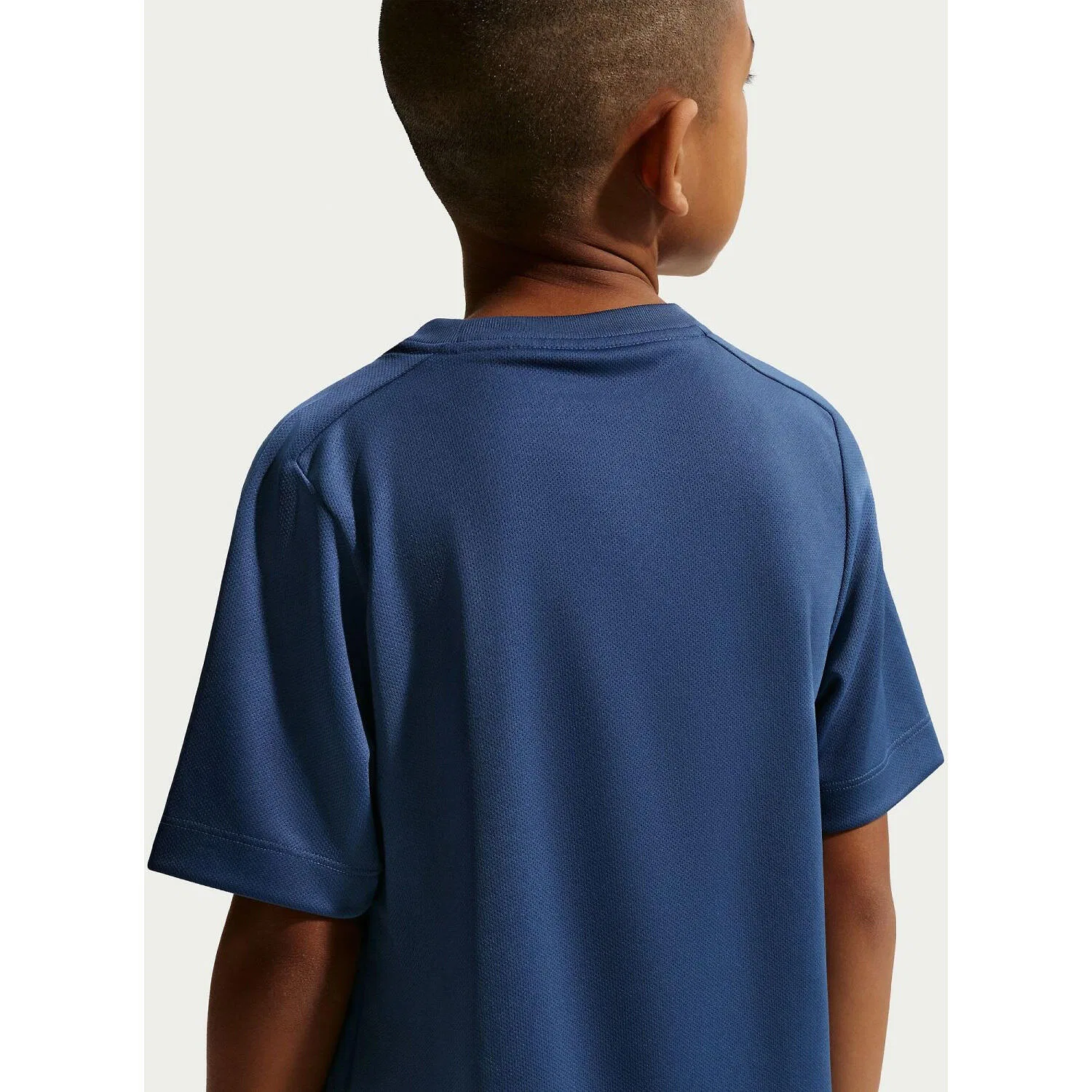 Детская футболка с принтом B NK DF MULTI SS TOP BOLD GX Nike, Violett — фото 2