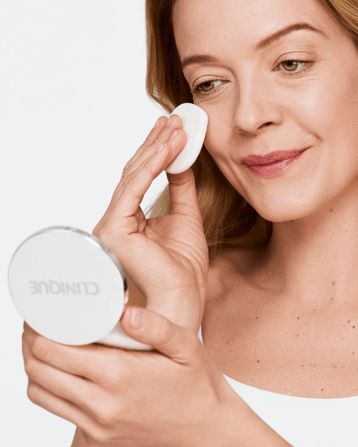 Пудра-основа и консилер Clinique Beyond Perfecting, 11 Honey — фото 2