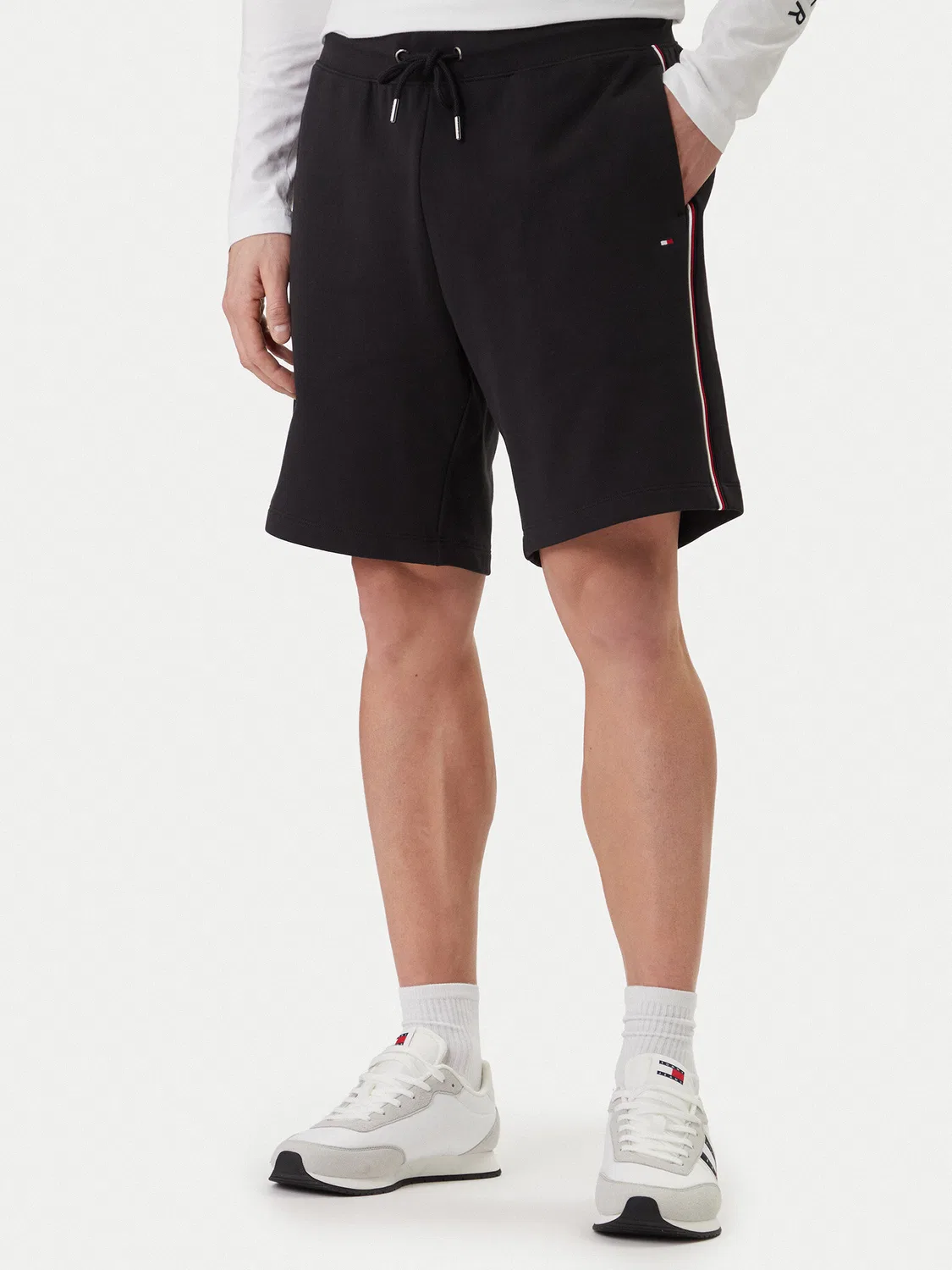 Мужские спортивные шорты стандартного кроя Global Stripe Tommy Hilfiger, черный
