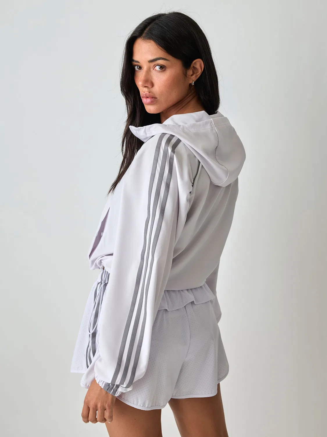 Белая спортивная куртка на молнии adidas Originals — фото 3