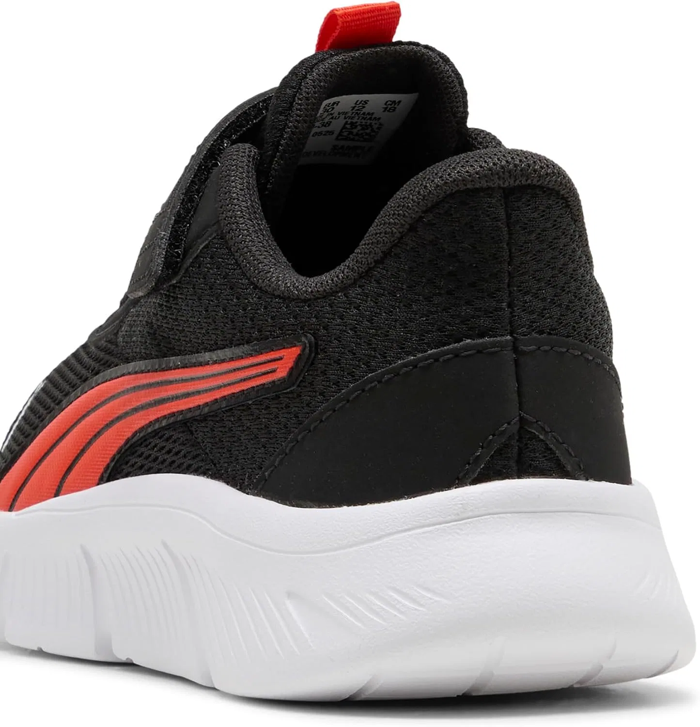 Детские беговые кроссовки FlexFocus Modern PUMA, Puma Black Red Flash Puma White — фото 2
