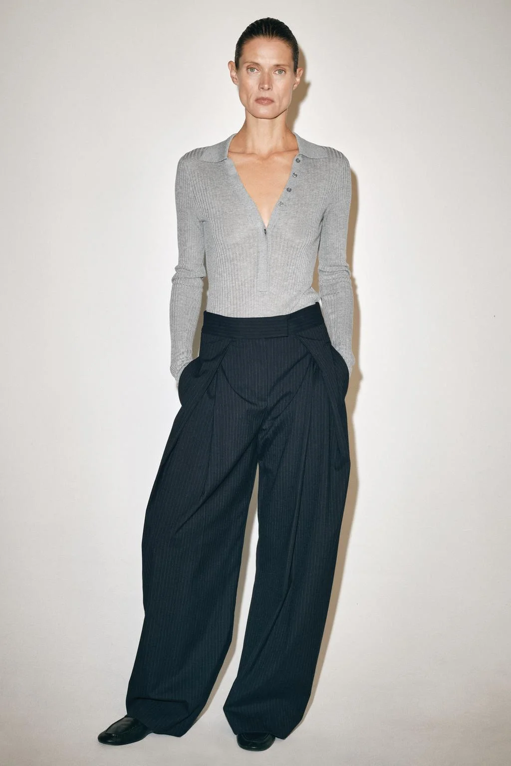 Брюки Zara Pliegues Cinturilla ZW Collection, темно-синий — фото 4