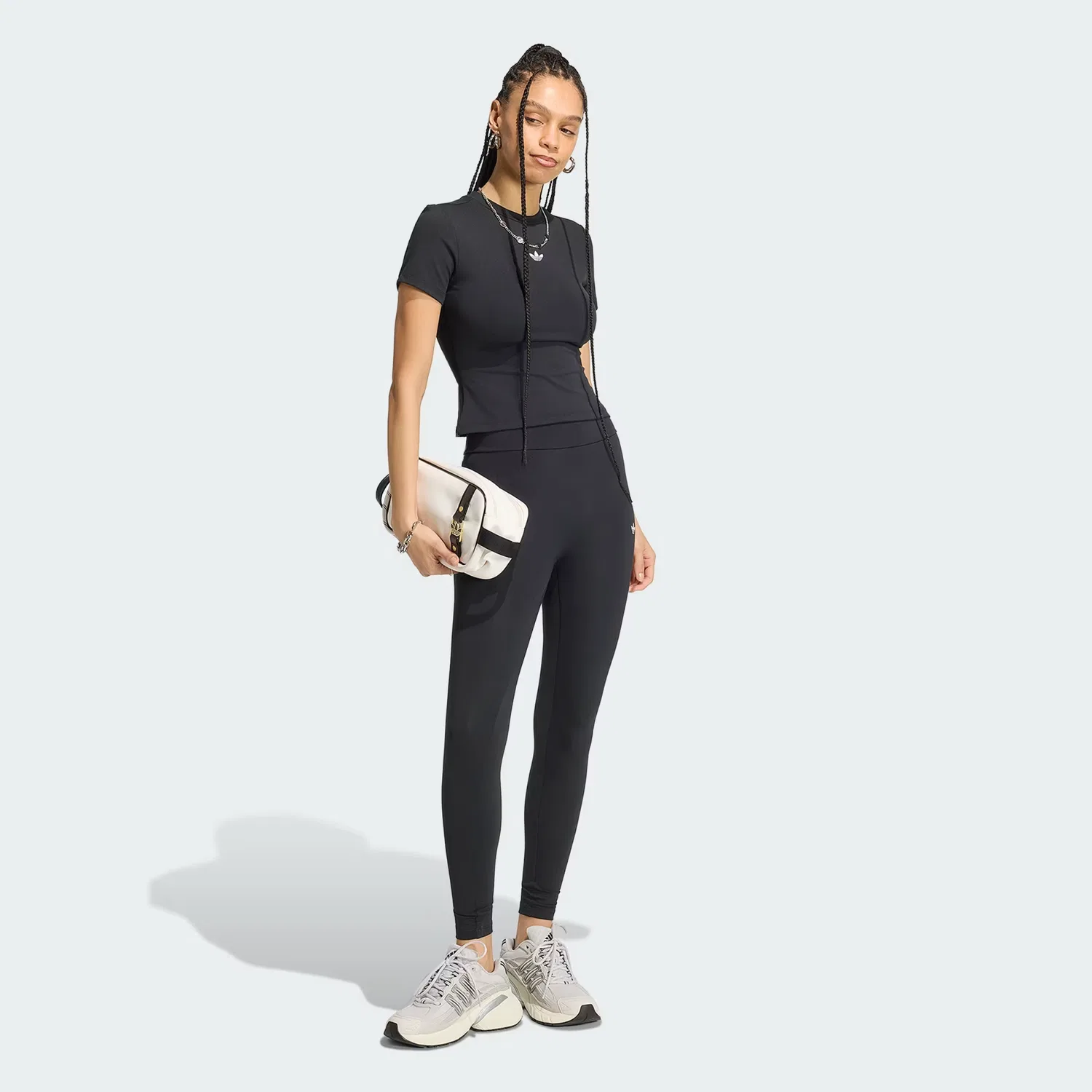 Женская футболка облегающего кроя Essentials Adidas Originals, черный — фото 3
