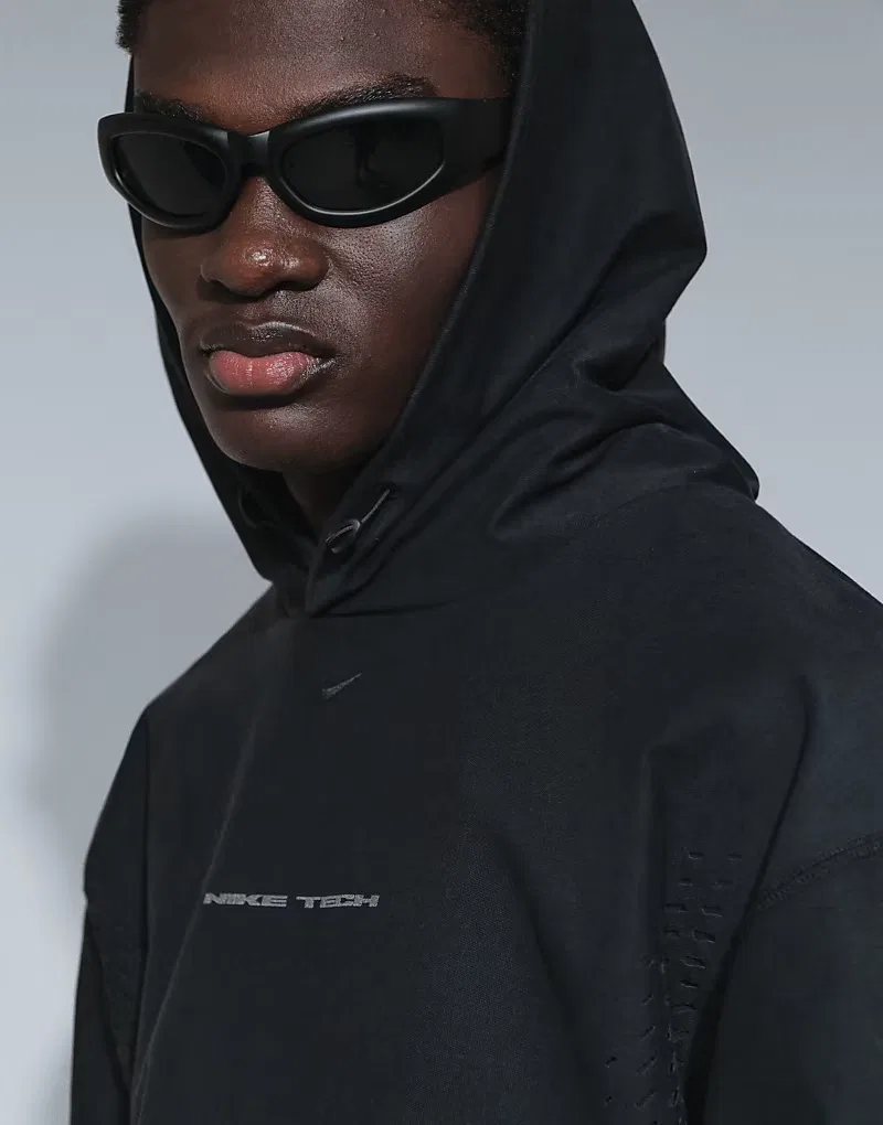Худи Nike Tech Shori с перфорацией, свободного кроя, черный — фото 4