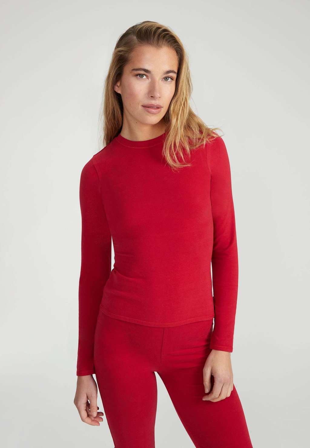 

Футболка с длинным рукавом Style Republic, красный