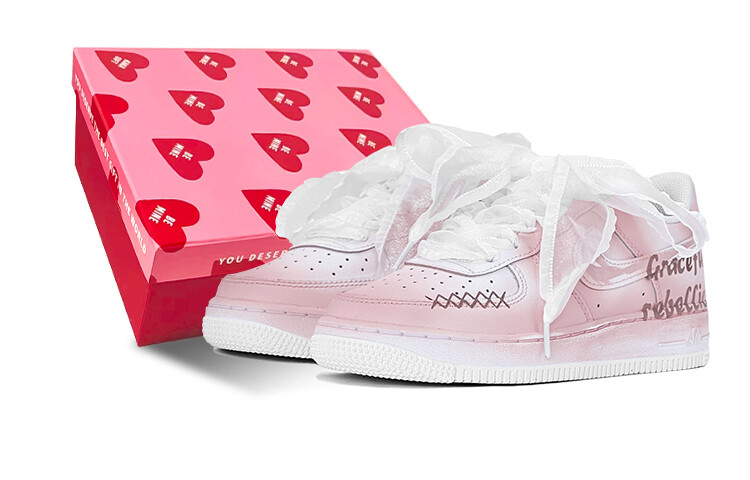 

Женские кроссовки для скейтбординга Nike Air Force 1, Pink