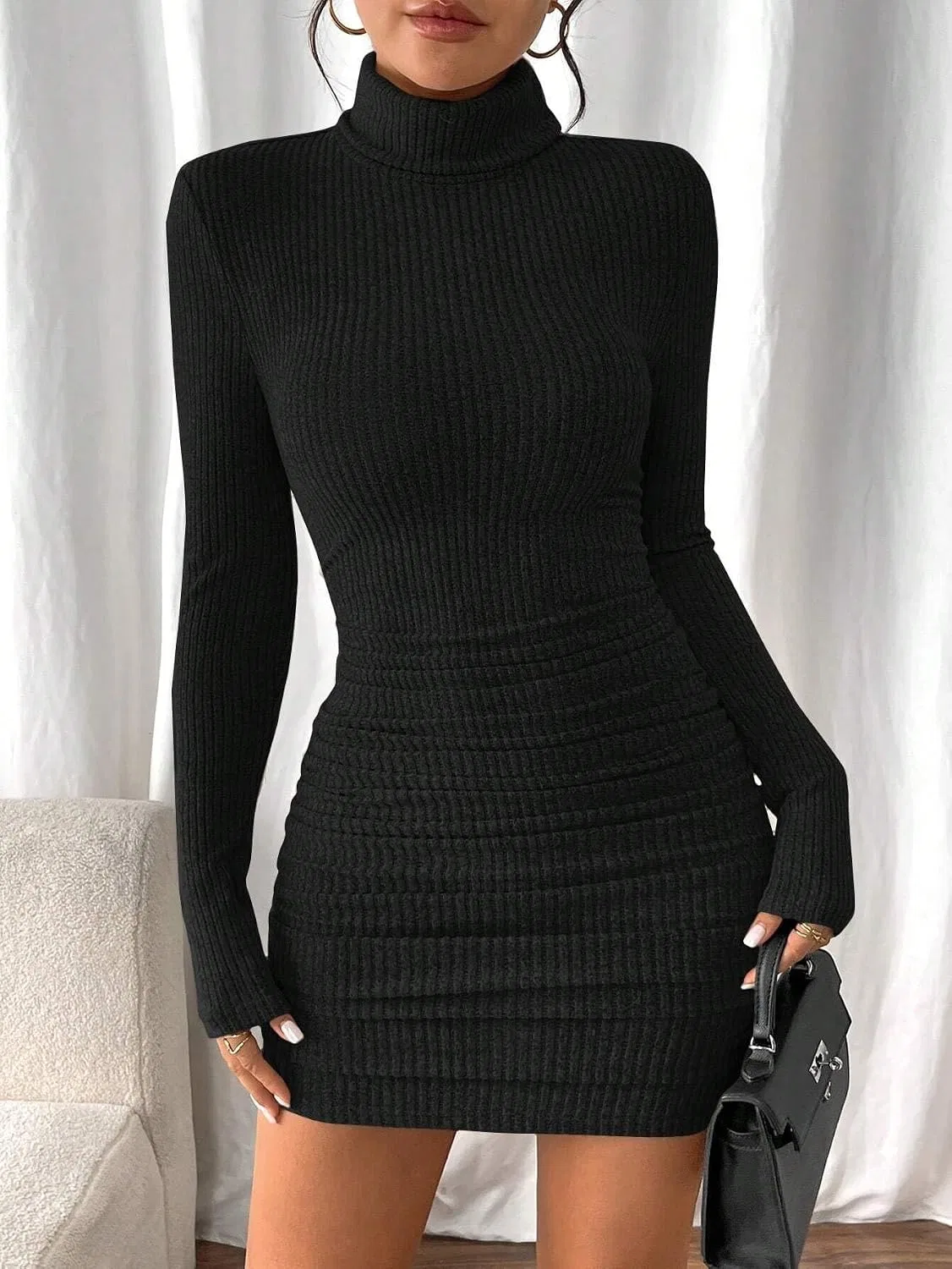 Женское облегающее мини-платье с высокой горловиной Bodycon, Black — фото 2