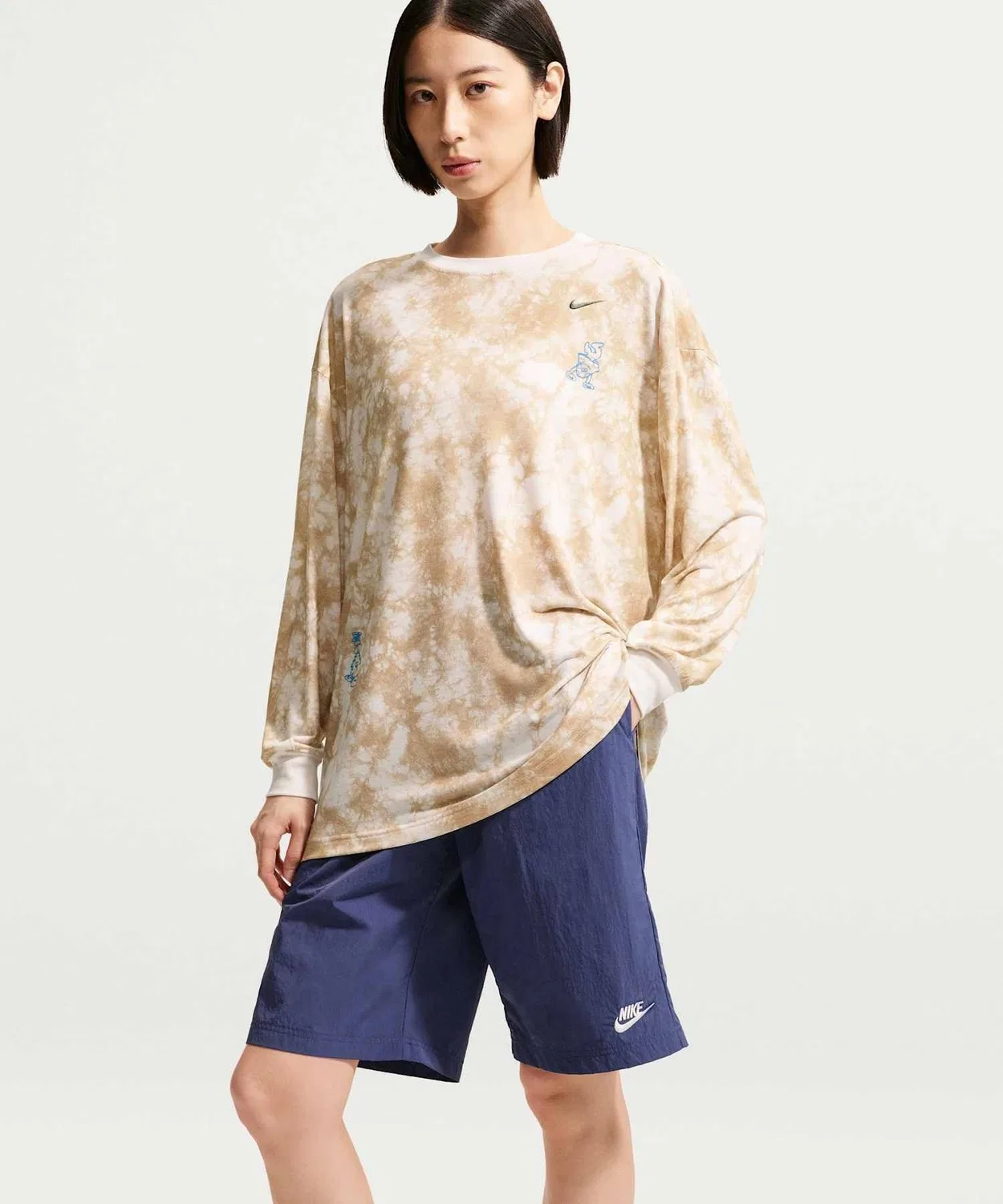 Женское лонгслив оверсайз с длинным рукавомNike Sportswear, British Khaki — фото 4