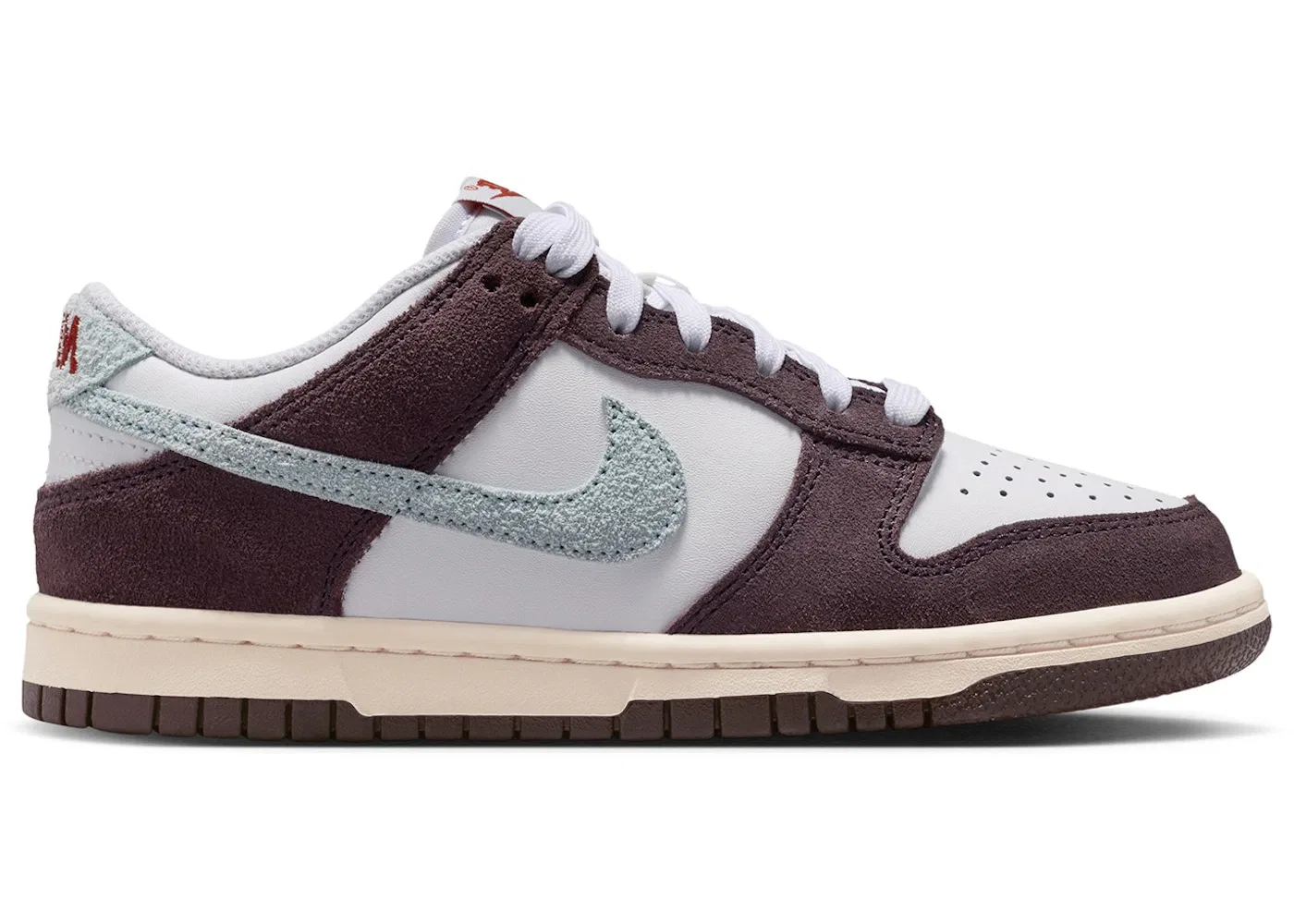 Детские кроссовки Lifestyle Nike Dunk Low SE, White/Burgundy Ash/Team Crimson/Glacier Blue