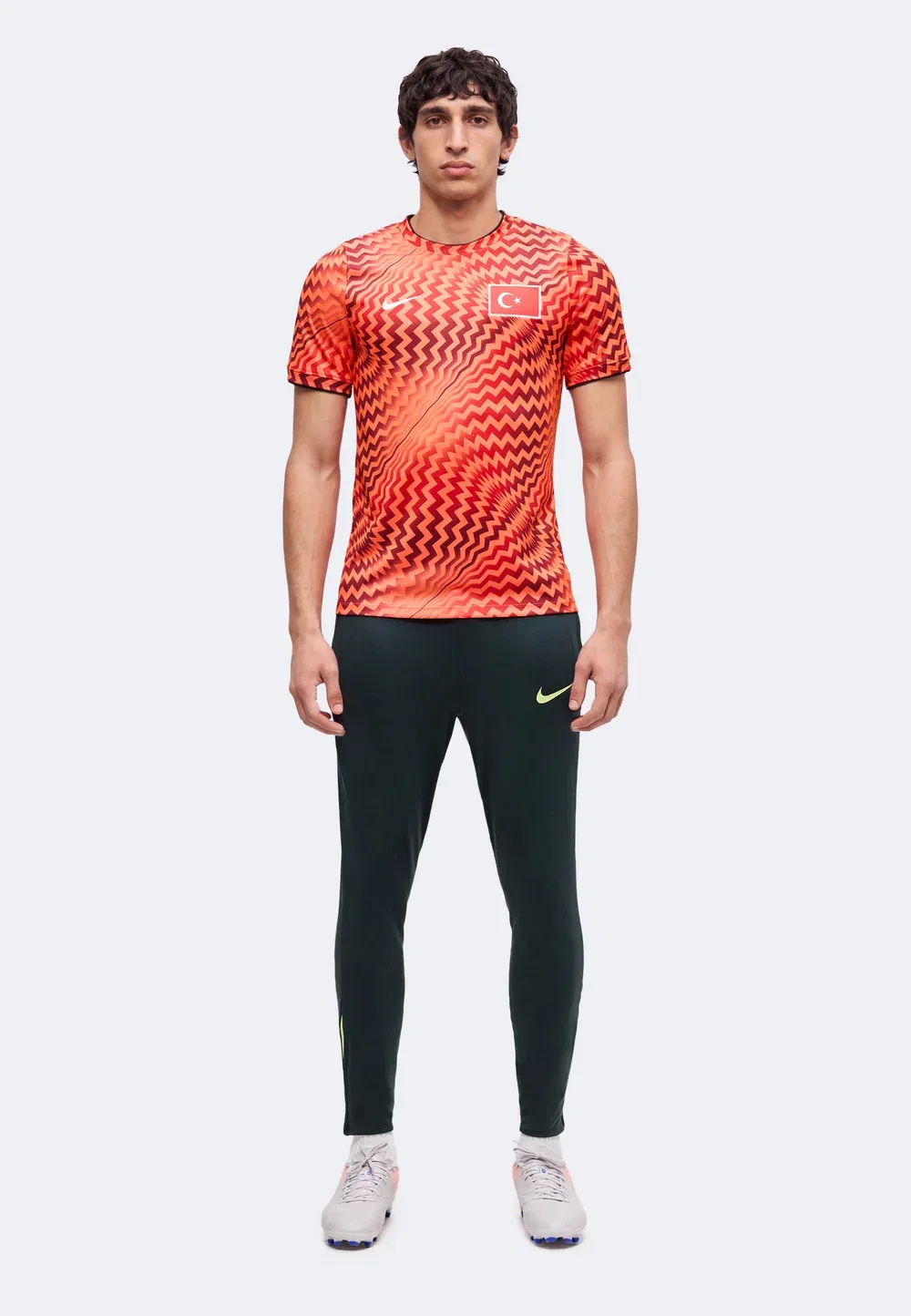 Предматчевая форма мужской сборной Турции Nike Performance, Bright Crimson/University Red/White — фото 2