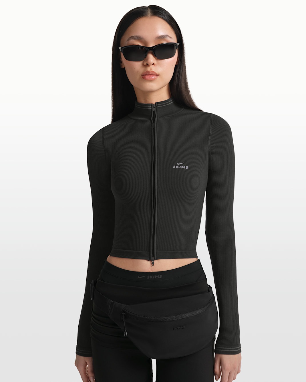 

Спортивная толстовка Nike x SKIMS Ribbed Seamless Women's Cropped Full-Zip, черный