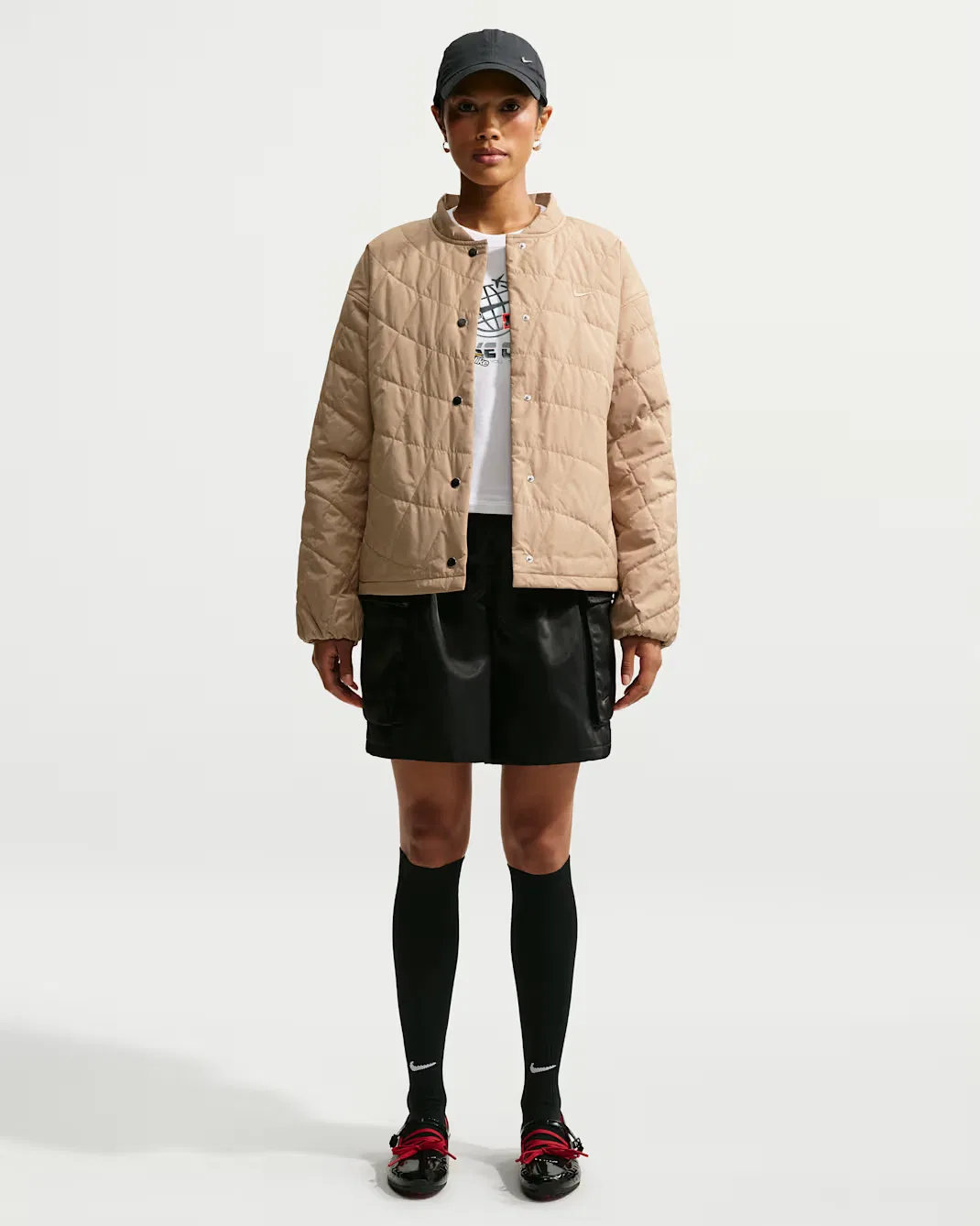 Женская стеганая куртка Therma-FIT в стиле "амбарная куртка" Nike Sportswear, Parachute Beige/Parachute Beige — фото 4