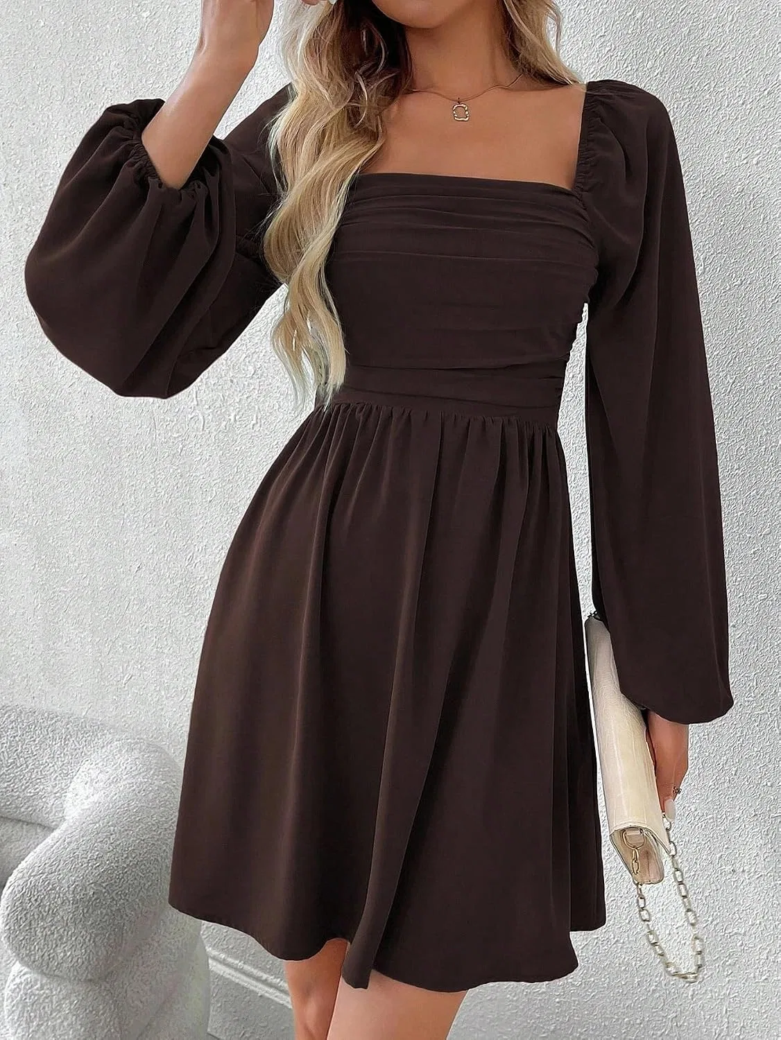 Женское мини-платье А-силуэта Square Neck Ruched, Chocolate Brown — фото 4