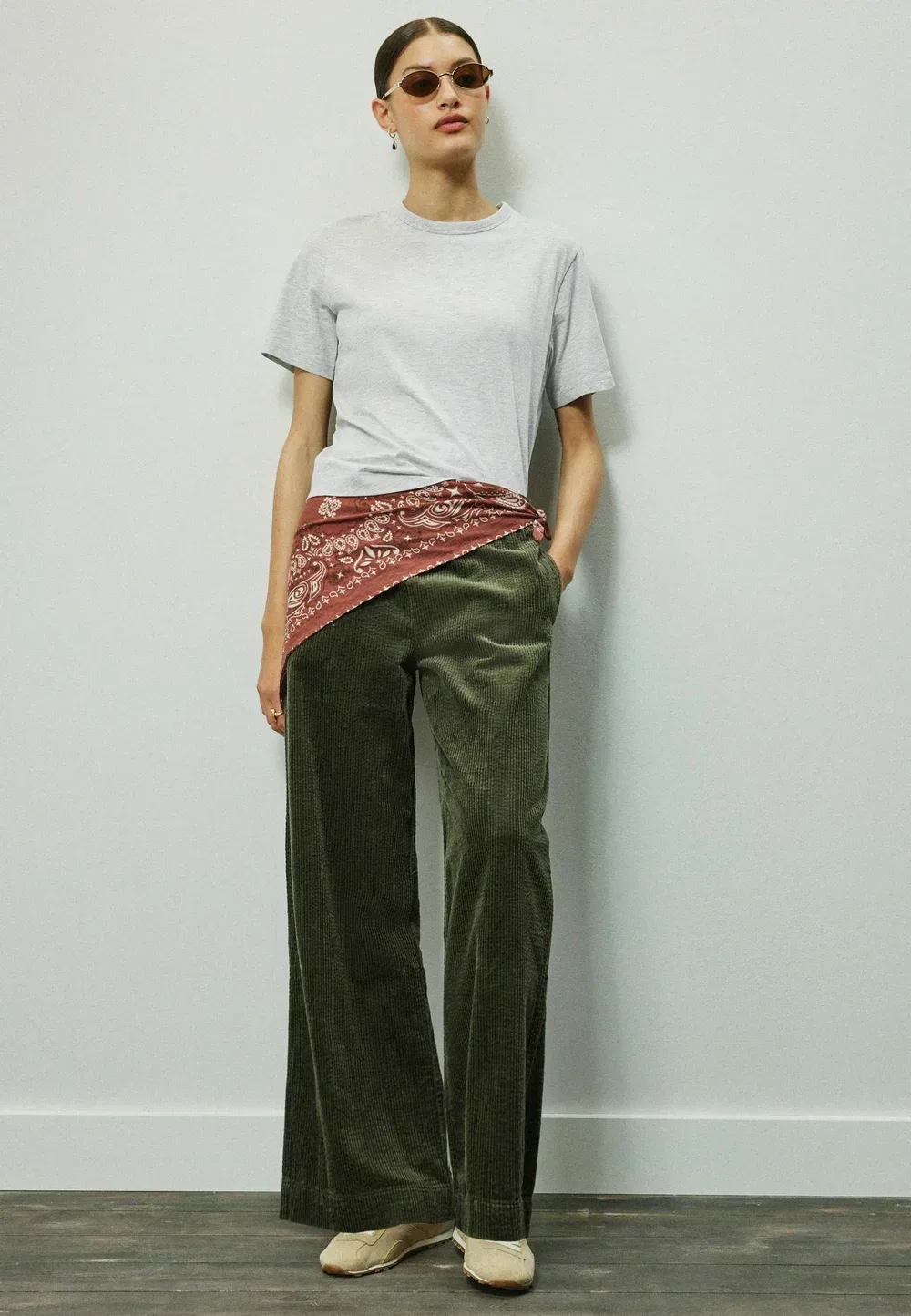 Брюки прямого кроя, вельветовые, с широкими штанинами Next, Khaki Green