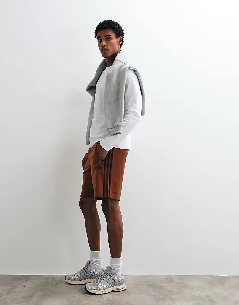 Шорты Adidas Originals Firebird коричневого и, черный