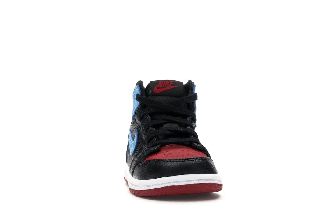Детские кроссовки Lifestyle с кожаным верхом Jordan 1 Retro High NC to Chi Leather TD Jordan, Black/Dark Powder Blue-Gym Red — фото 2