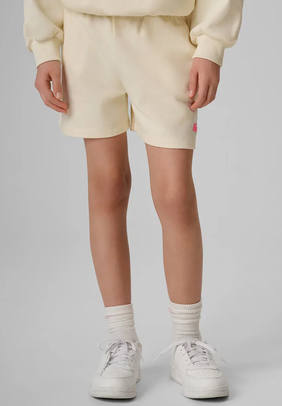 Spodenki dresowe dziewczęce - białe 140 (9-10 лат) - спортивные шорты 4F, Off White — фото 2
