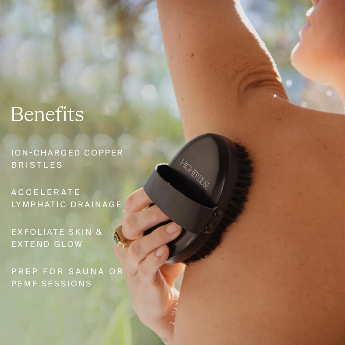 Щетка для сухого массажа HigherDOSE Supercharge Copper Body Brush, с медными щетинками — фото 3