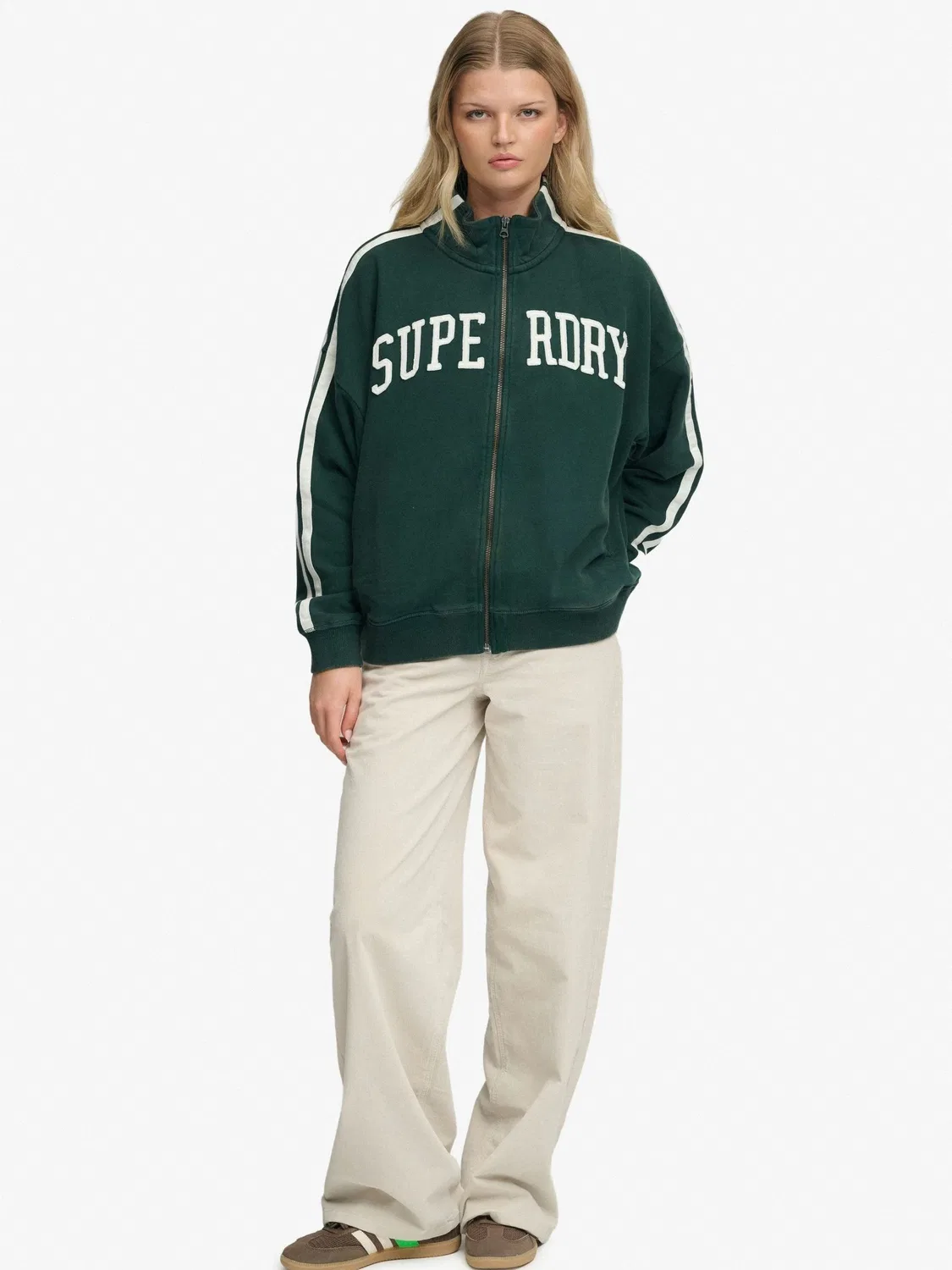 Толстовка Athletic Essentials Appliqué Loose Zip Track Top Superdry, зеленый — фото 4