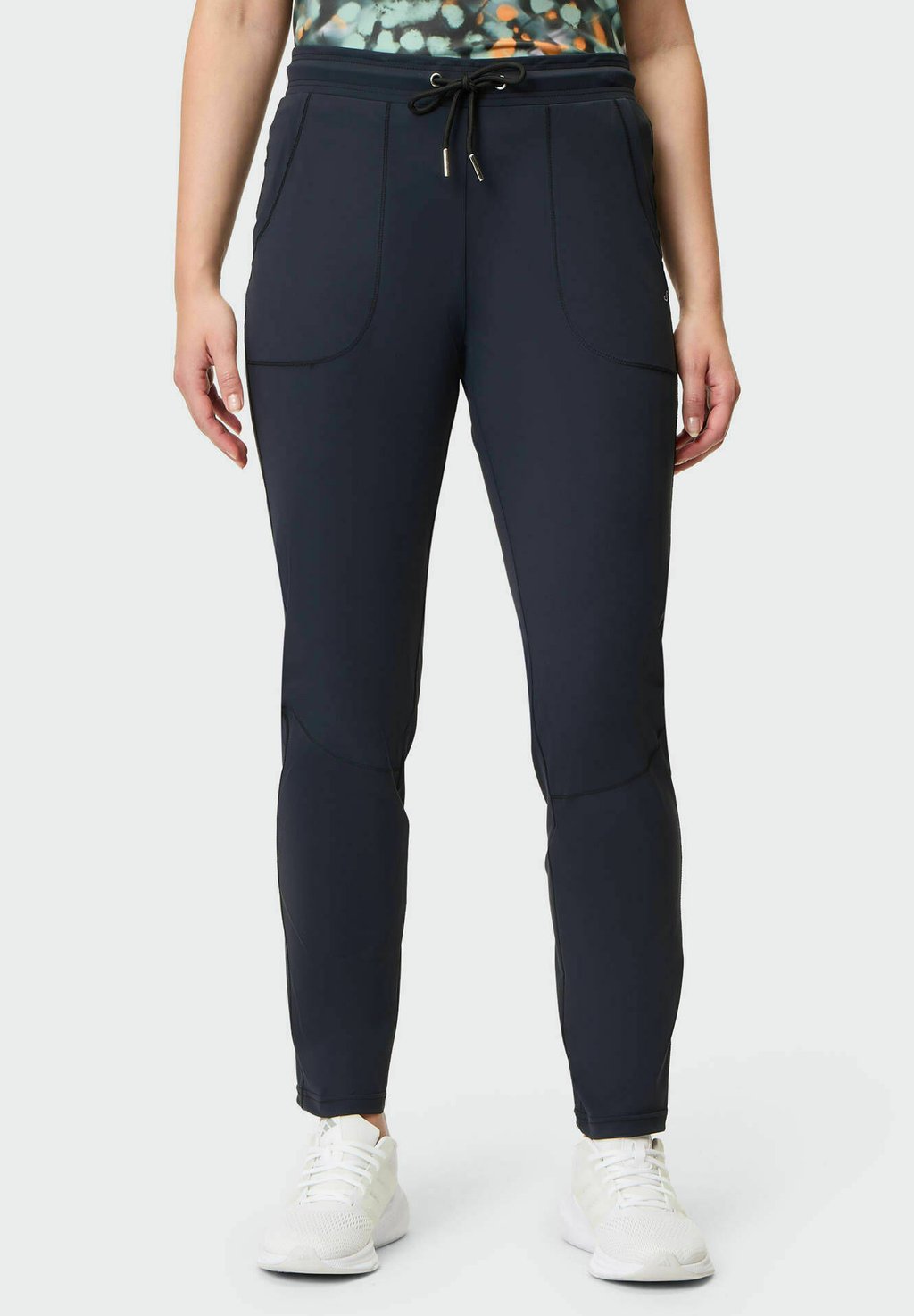 

Спортивные штаны CORNELIA Joy-Sportswear, черный