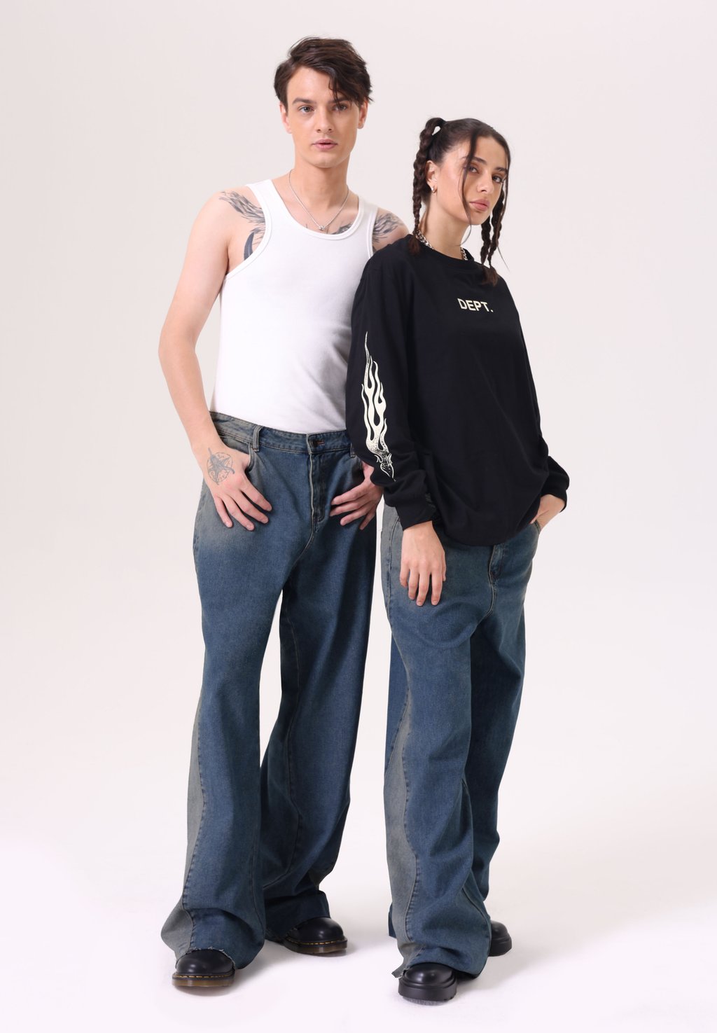 

Джинсы свободного кроя UNISEX YOURTURN, отбеленный деним