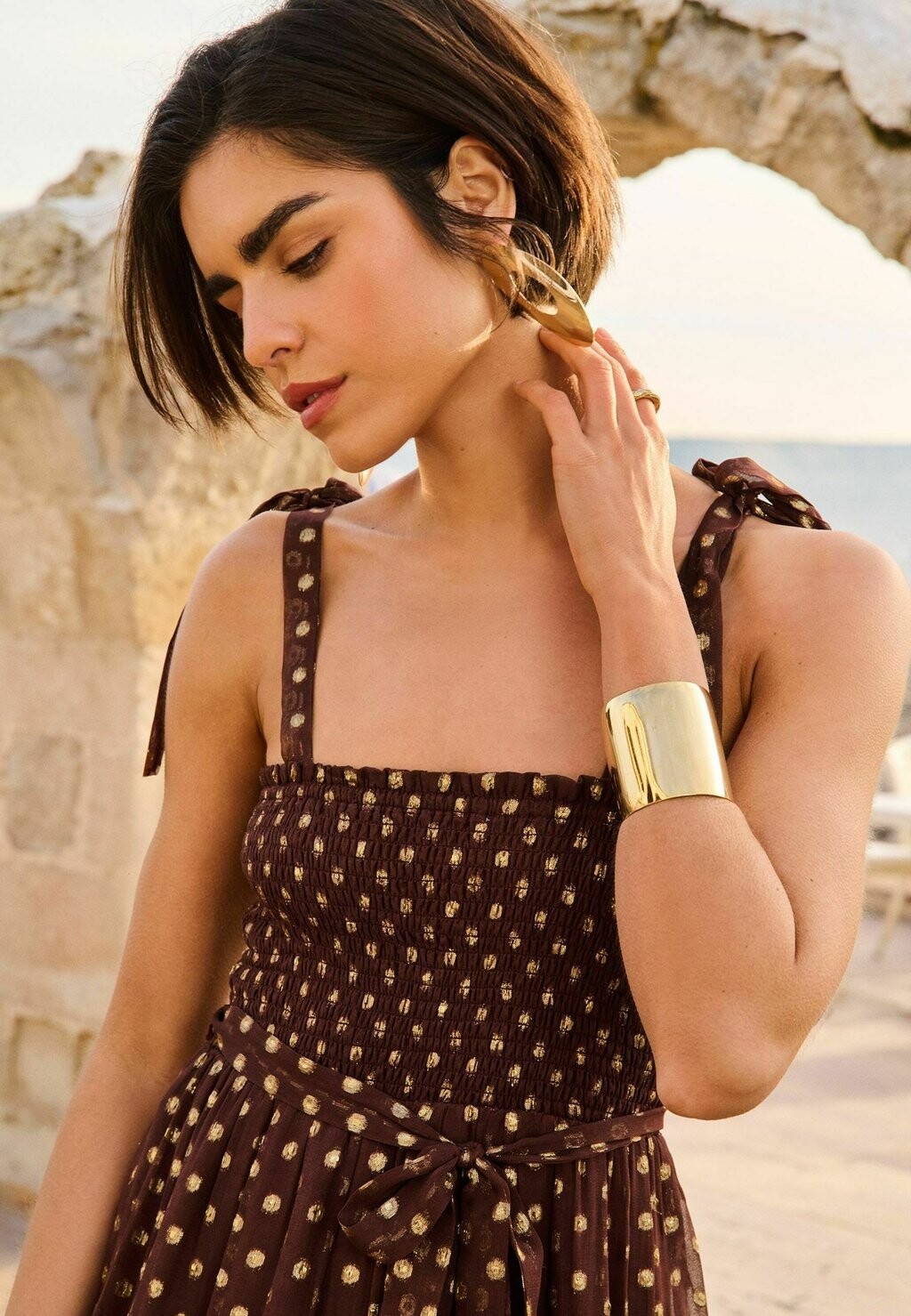 

Платье макси CAMI TIE SHIRRED Love & Roses, коричневый