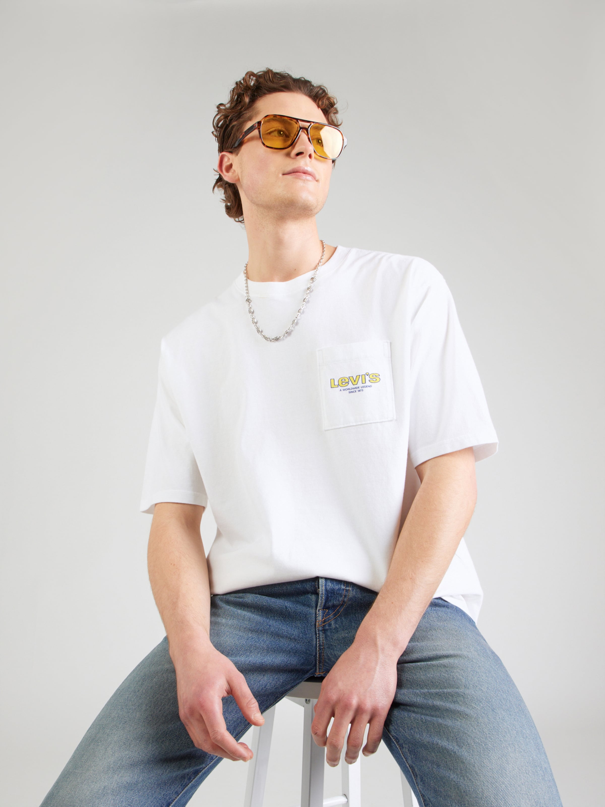 LEVI'S  Футболка 'Half-Sleeve Graphic Pocket Tee' в белом цвете — фото 4