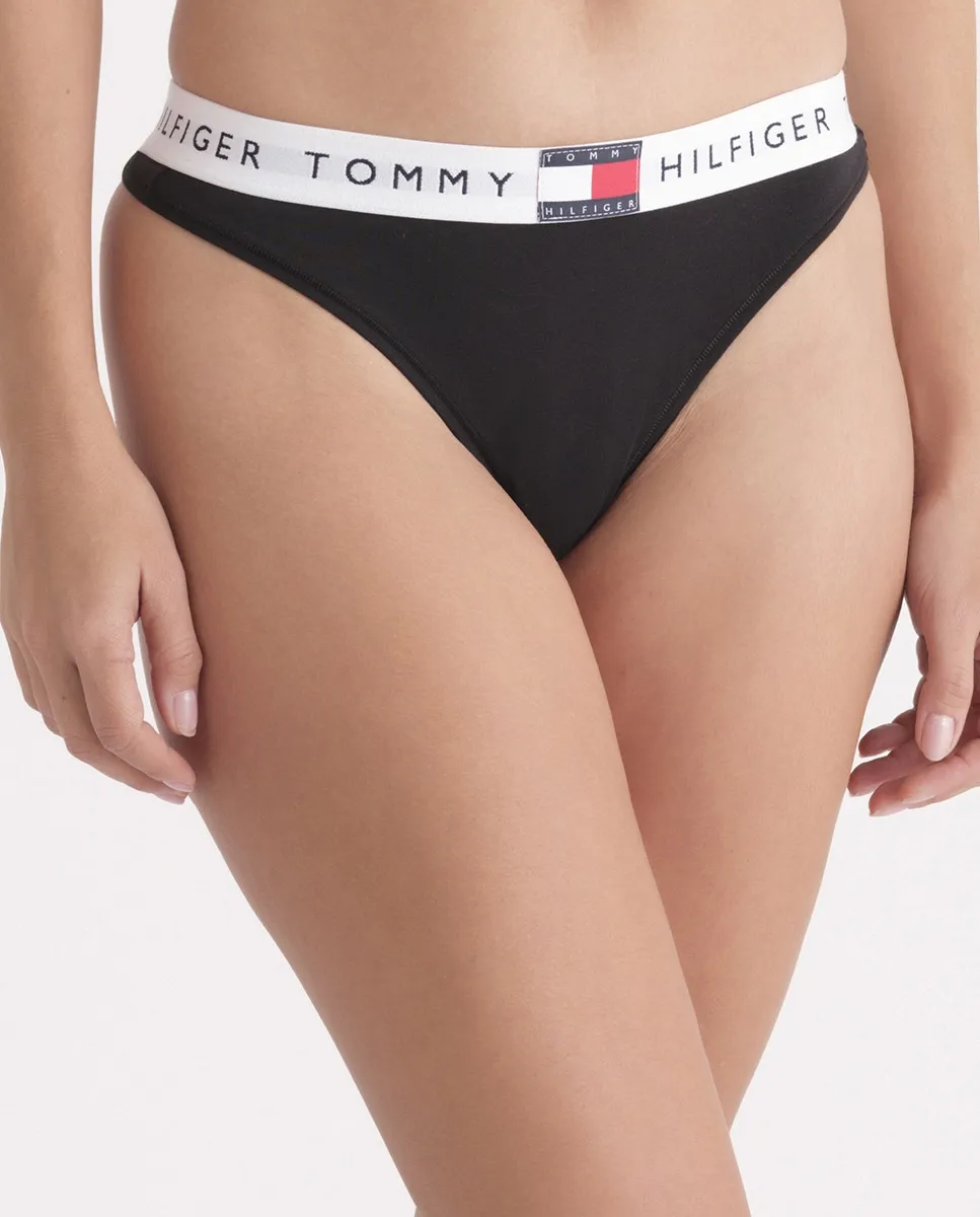 

Трусики-стринги Heritage с надписью на поясе Tommy Hilfiger, черный