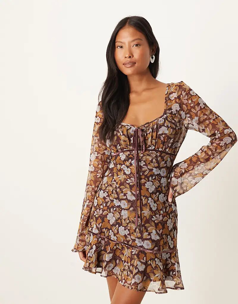 

Мини-платье ASOS DESIGN Petite с длинными рукавами и сборками на груди, с коричневым цветочным принтом
