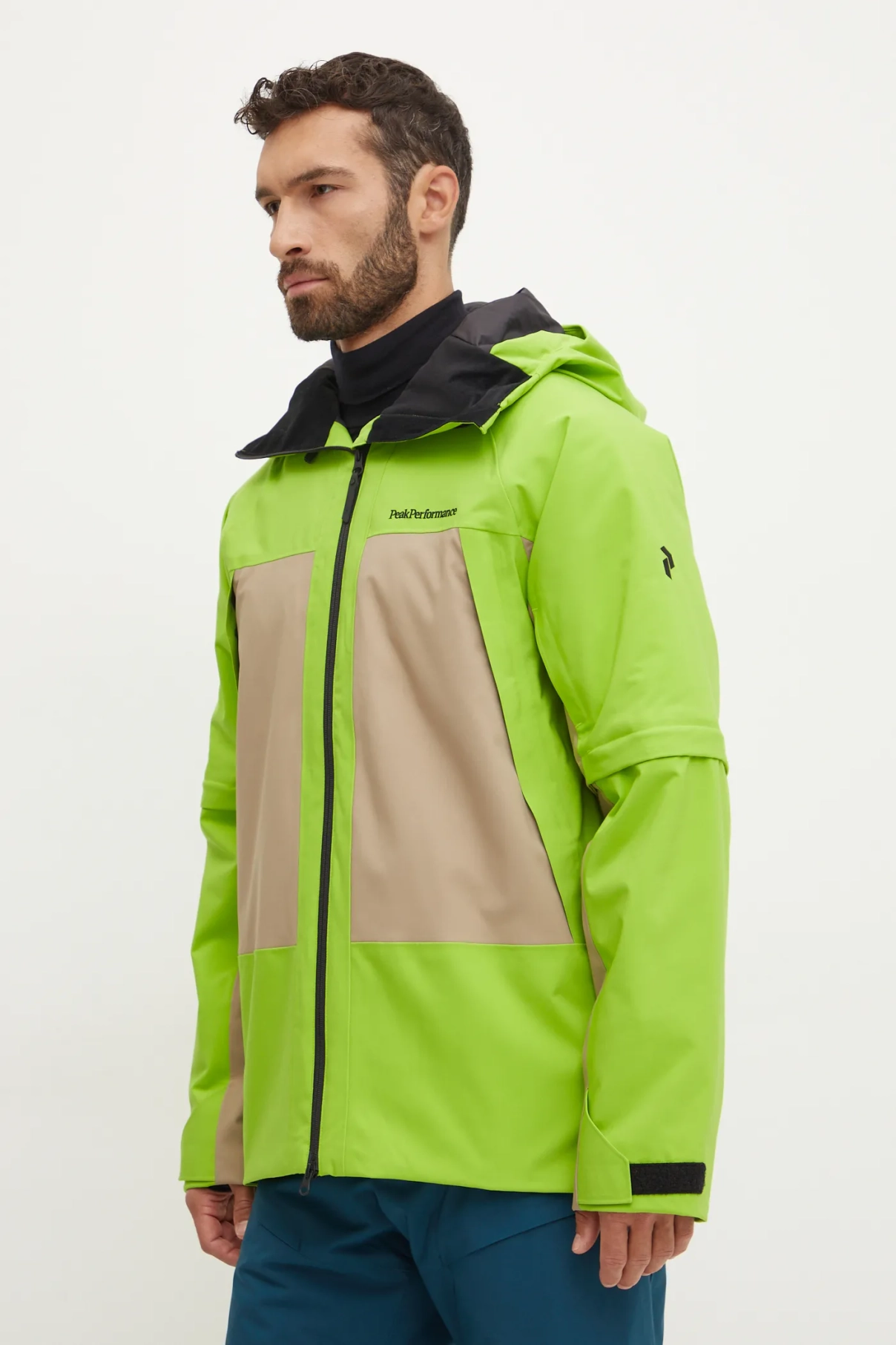 

Утепленная куртка по краям Peak Performance, зеленый