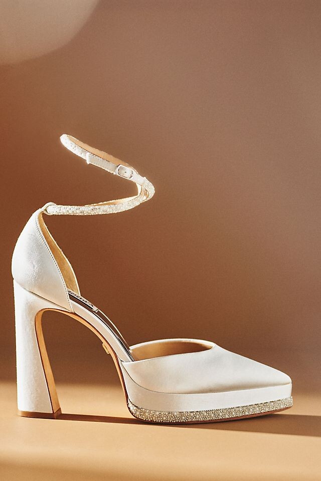 Туфли Badgley Mischka Eliana на заостренной платформе, слоновая кость