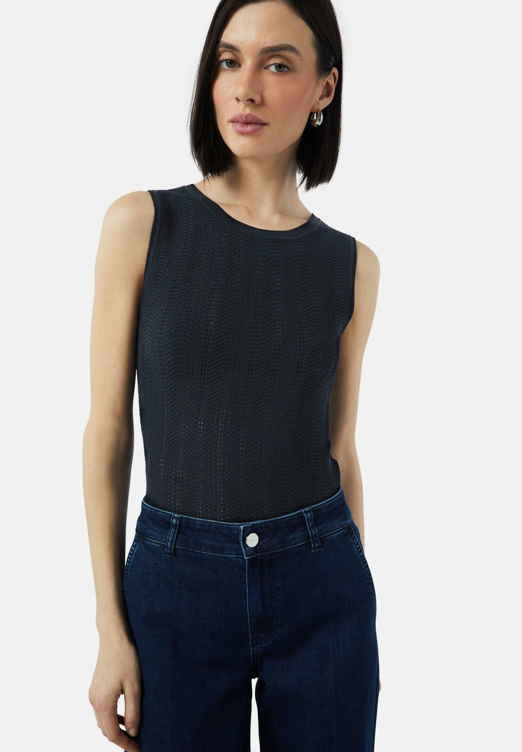 

Джемпер SLIM-FIT- MIT STRUKTURMUSTER comma, темно-синий