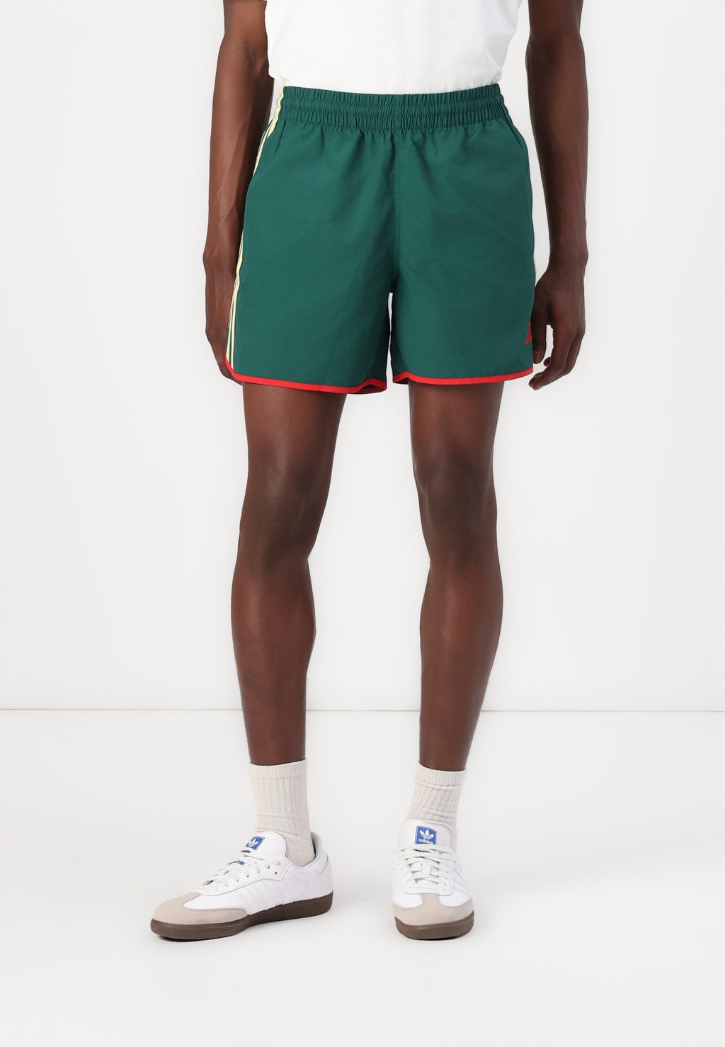 

Шорты SPRINTER adidas Originals, темно-зеленый
