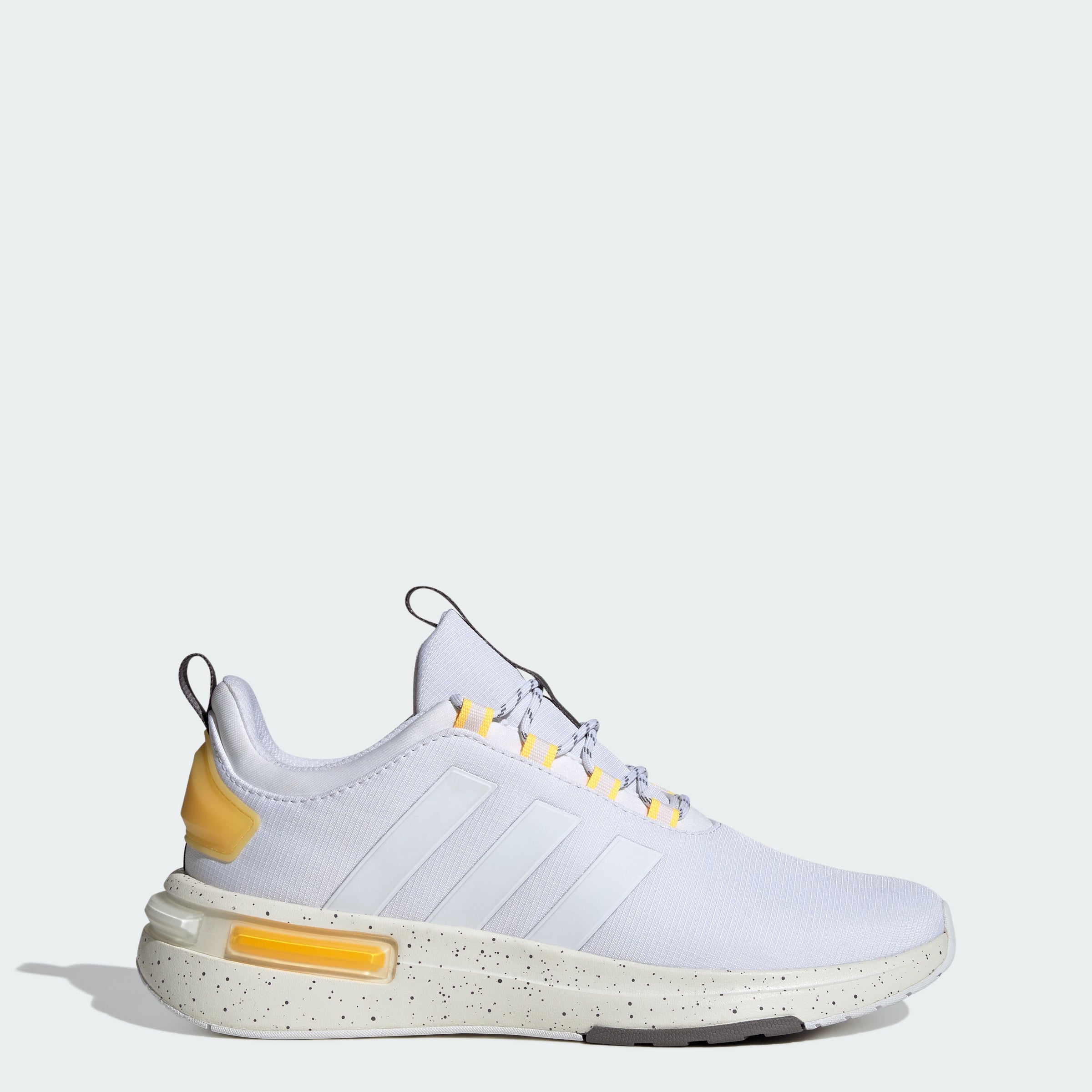 

Мужские кроссовки adidas Racer TR23, цвет cloud white / cloud white / spark