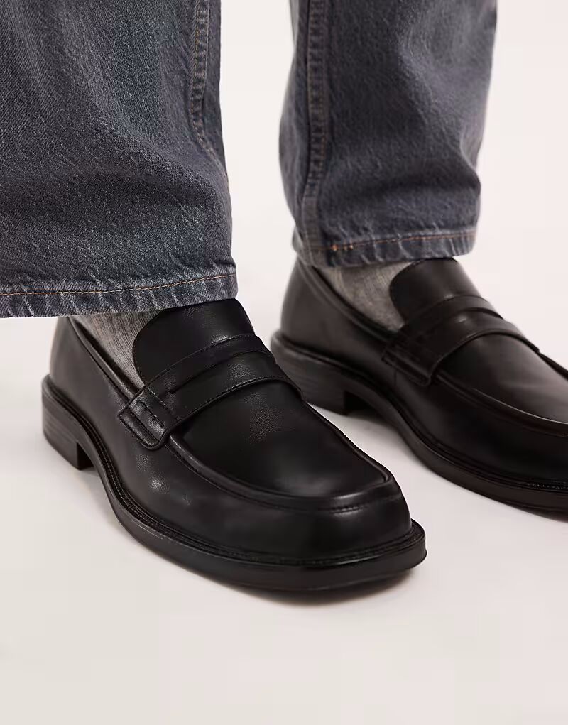 

Туфли-лоферы с квадратным носком черного цвета Seqwl