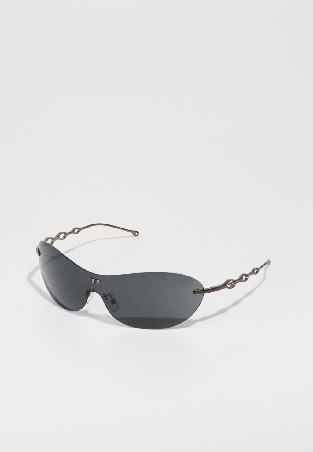 

Солнцезащитные очки UNISEX Diesel, цвет Matte Gunmetal