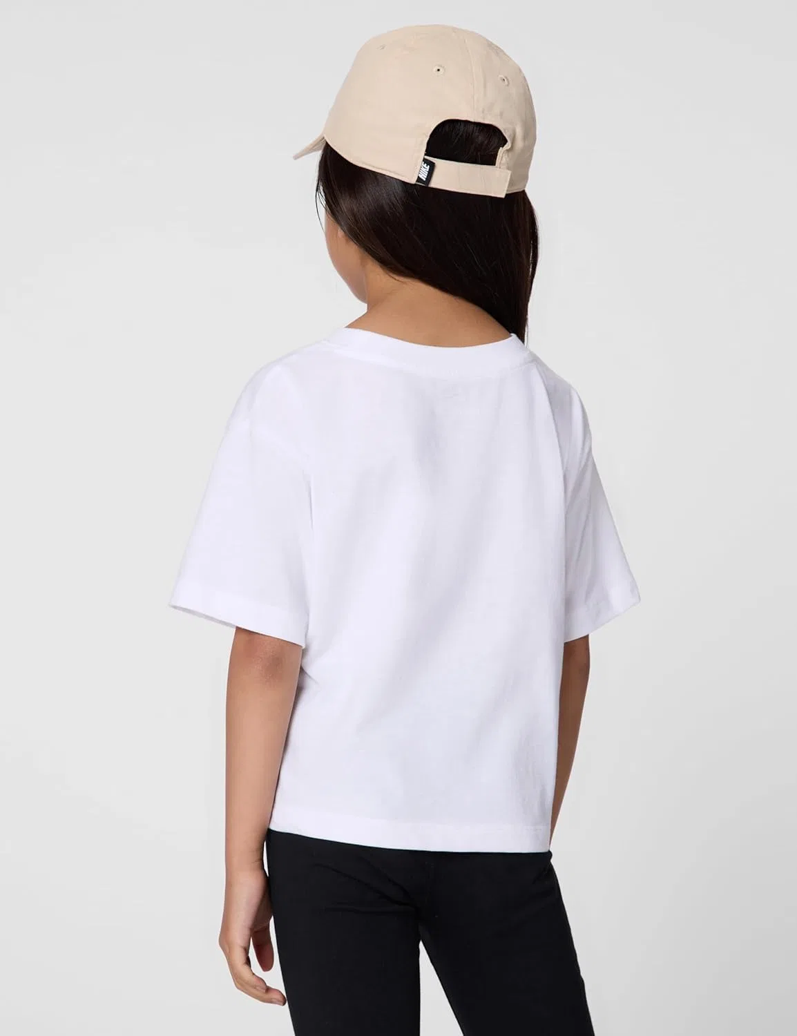 Футболка Nike Dri-FIT Girls' One Relaxed, цвет White/Black — фото 3