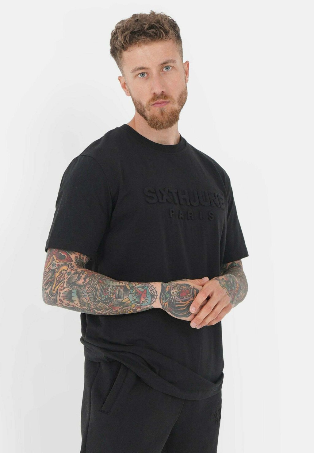 

Базовая футболка UNISEX Sixth June, черный