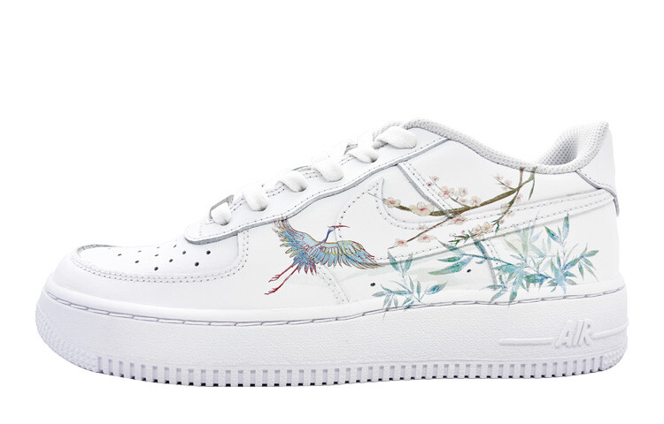 

Женские кроссовки для скейтбординга Nike Air Force 1, White