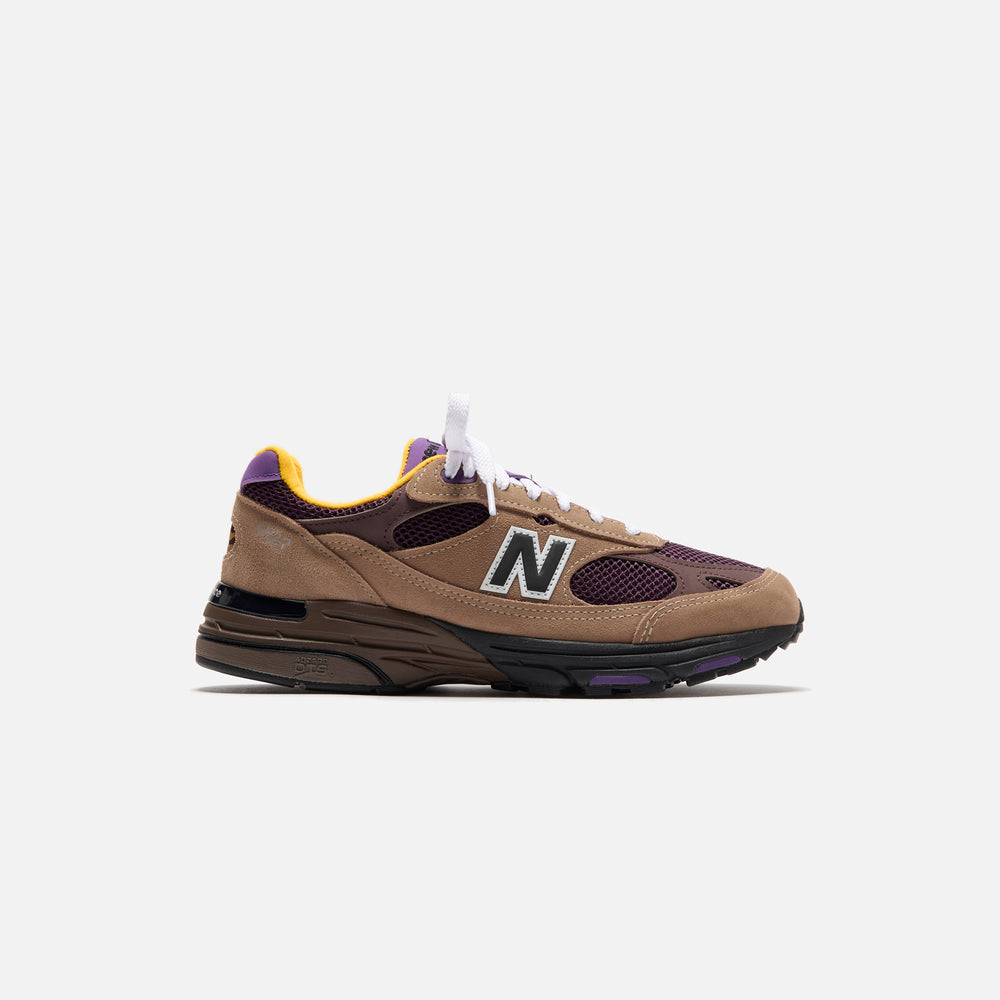 

Кроссовки New Balance Made in USA 993, цвет Mushroom/Midnight Violet