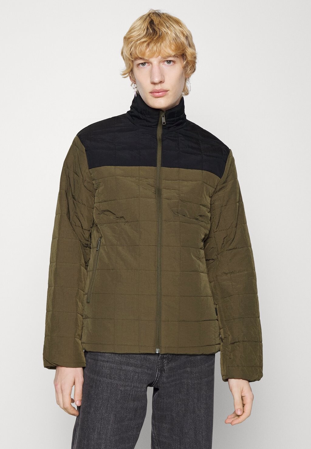 

Куртка Entertainment Only & Sons ONSANKER QUILTED JACKET, цвет olive night