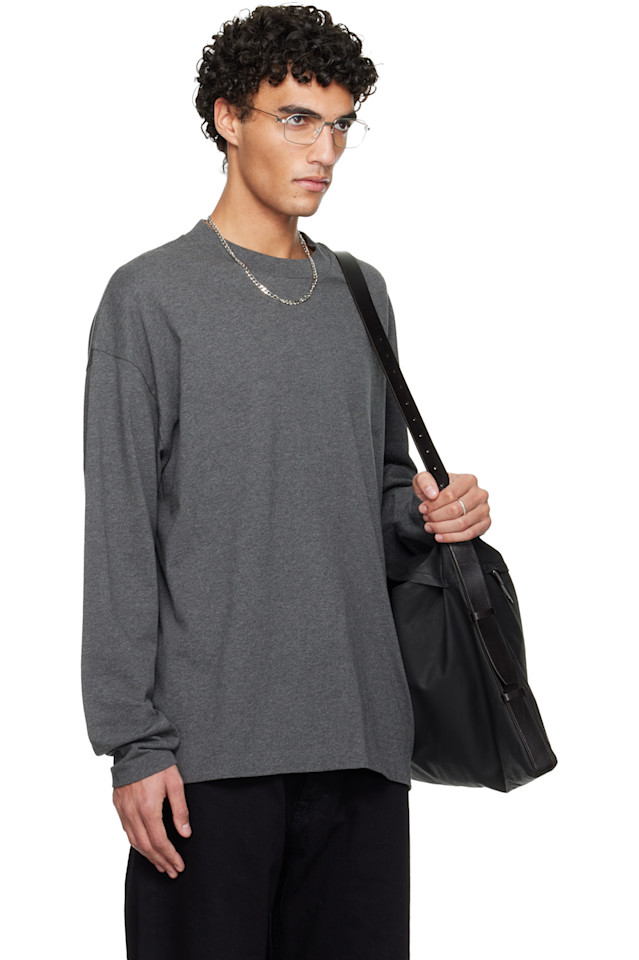 Fear Of God Essentials Классическая праздничная футболка с длинными рукавами серого цвета — фото 2