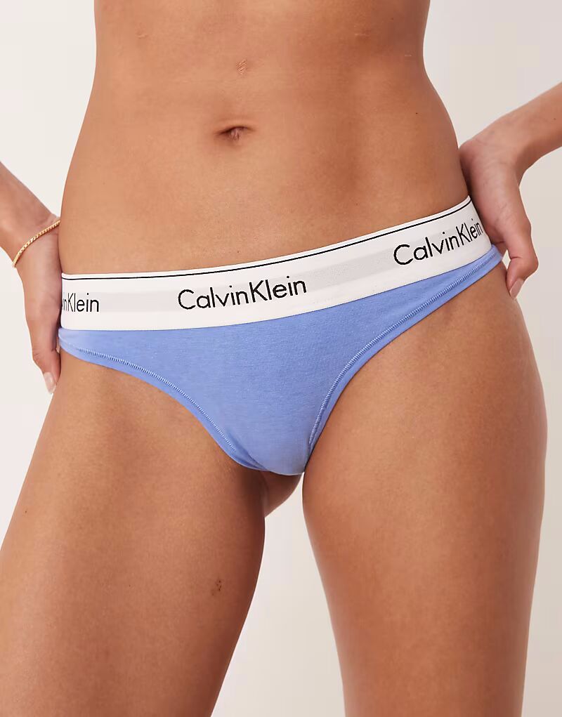 

Трусики-стринги Calvin Klein Modern Cotton василькового цвета