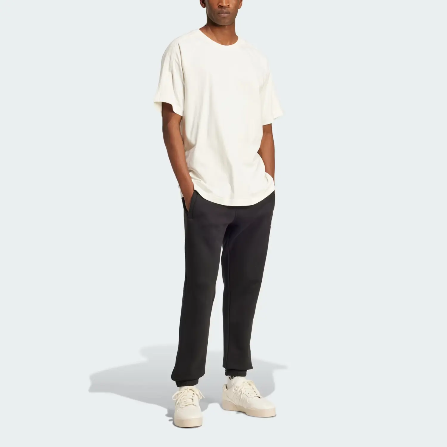 Футболка Adidas Premium Essentials Adidas Originals, белый — фото 4