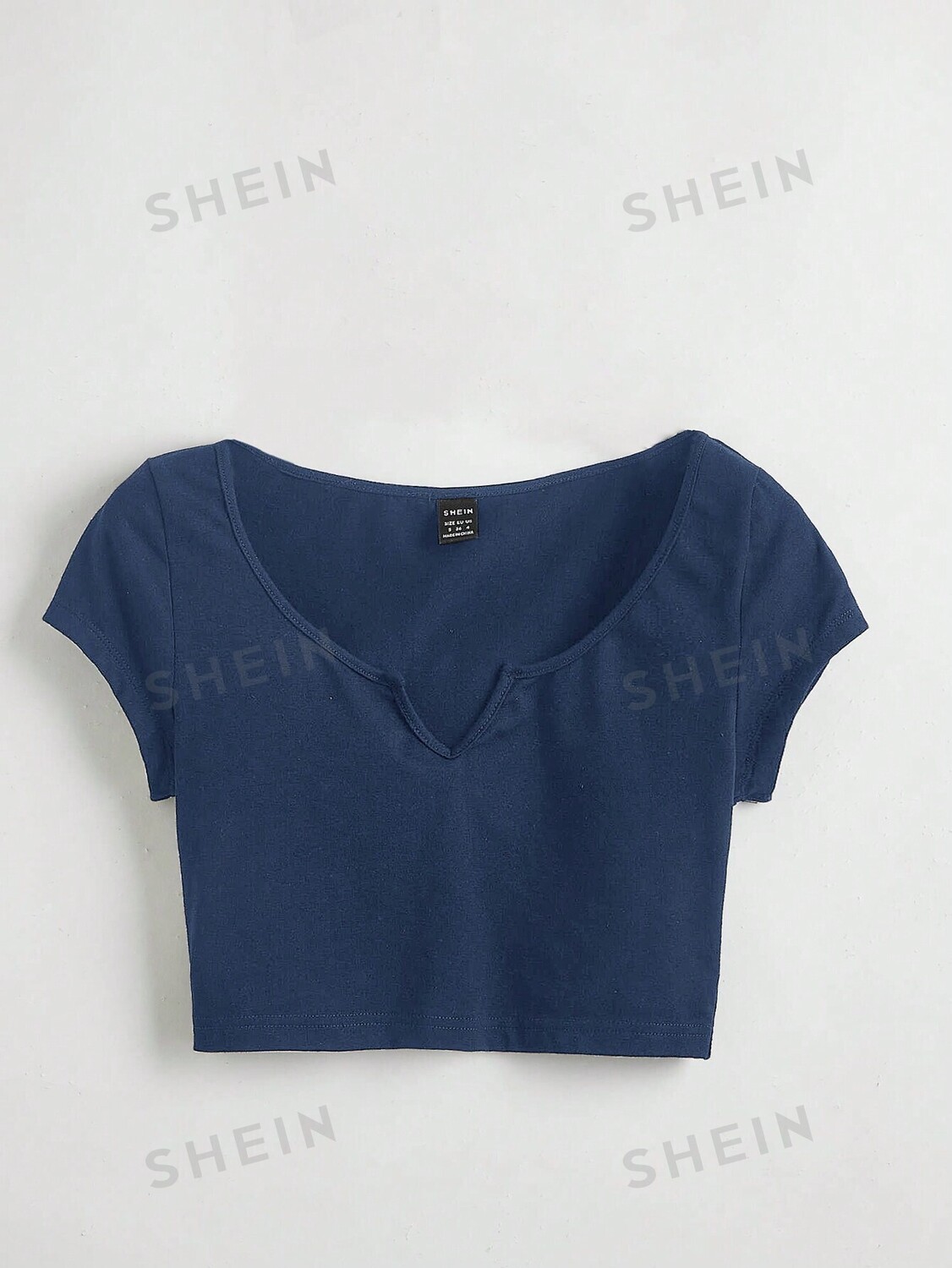 

Футболка укороченная Shein Basics с вырезом, темно-синий